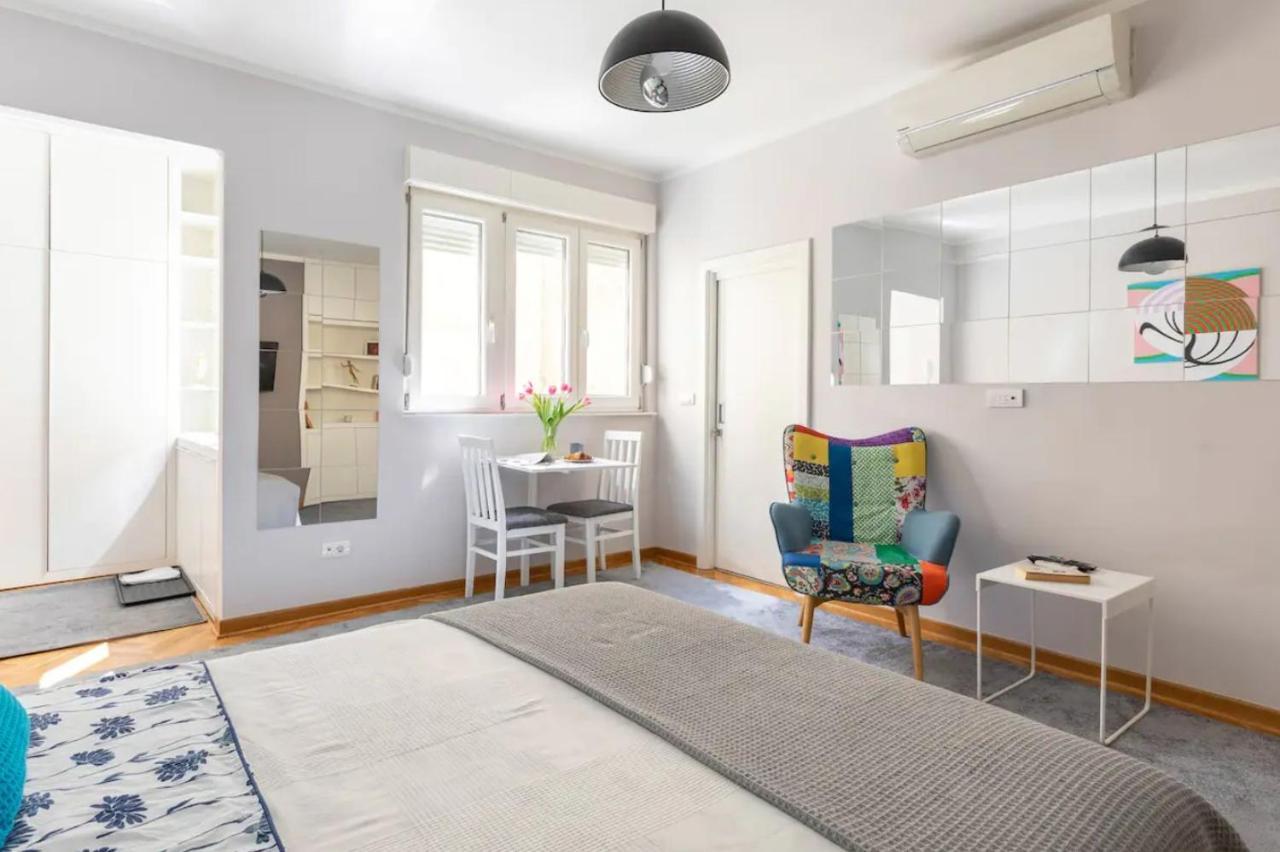 Stylish Studio In Central Location Belgrado Buitenkant foto